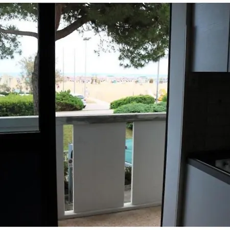 Cozy 2 Bedroom Apartment Facing The Sea Bibione