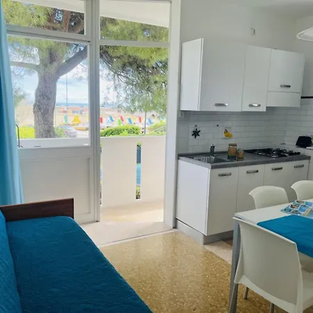 Cozy Facing The Sea Apartamento Bibione